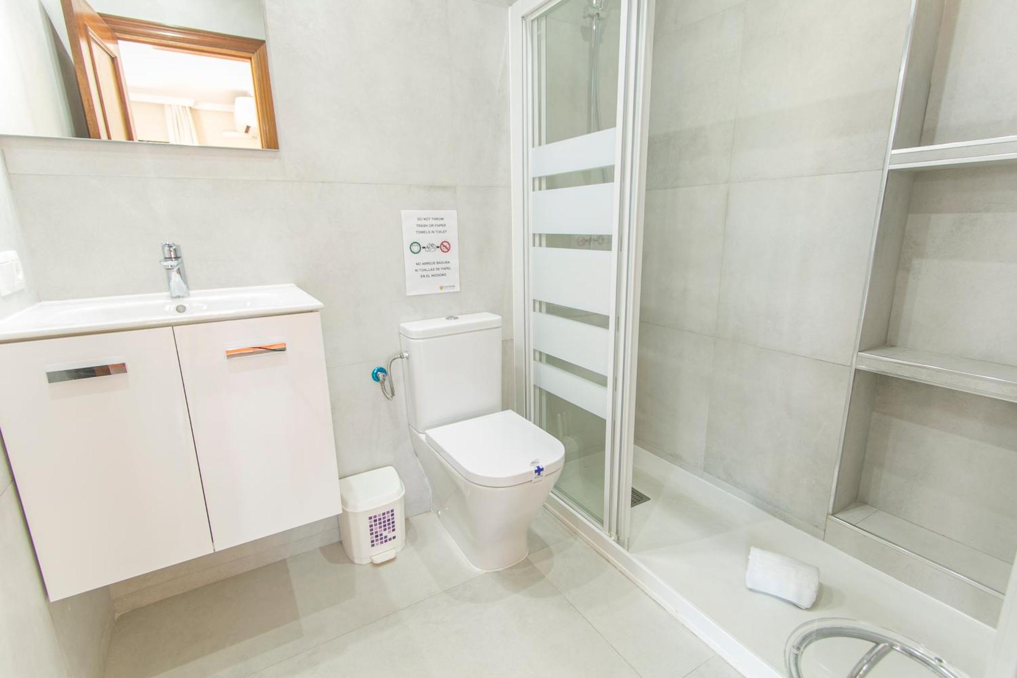 Canovas Nerja - Alcazaba Parador, Piscina, 3 Dorm Lägenhet *